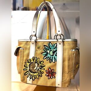 Coach Beige Canvas Tote Y2K raffia straw limited edition flower bee satchel tote